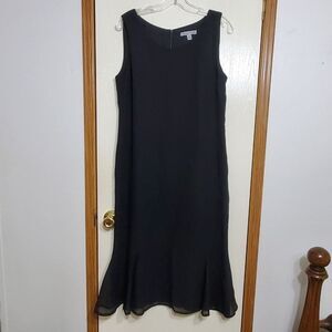 Danny & Nicole Sz 8 Dress Black Sheath With Flounce Hem